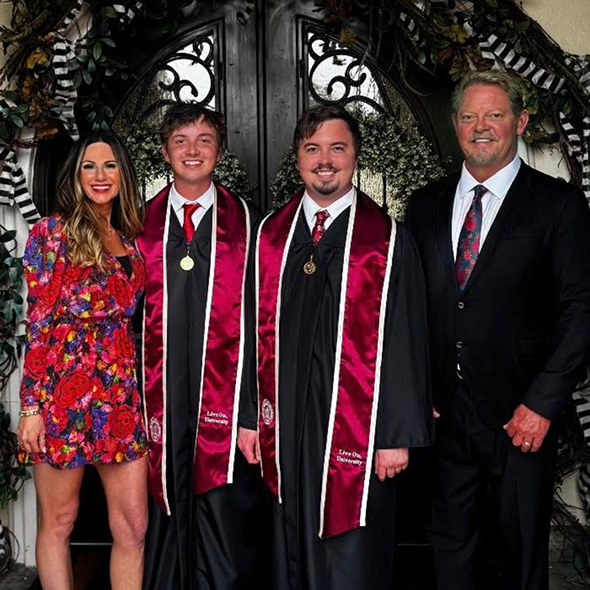 Joe DDS Isaacson with family